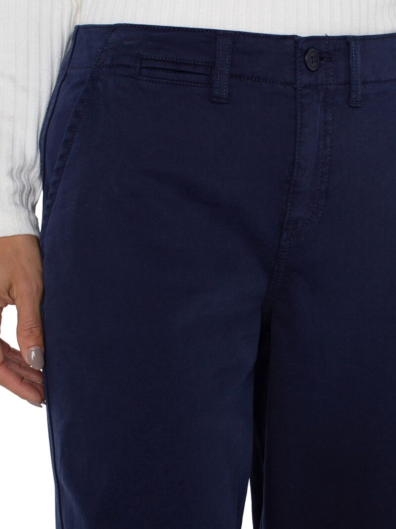 Woman Wears Liverpool - Wide Leg Crop Trouser image number 2