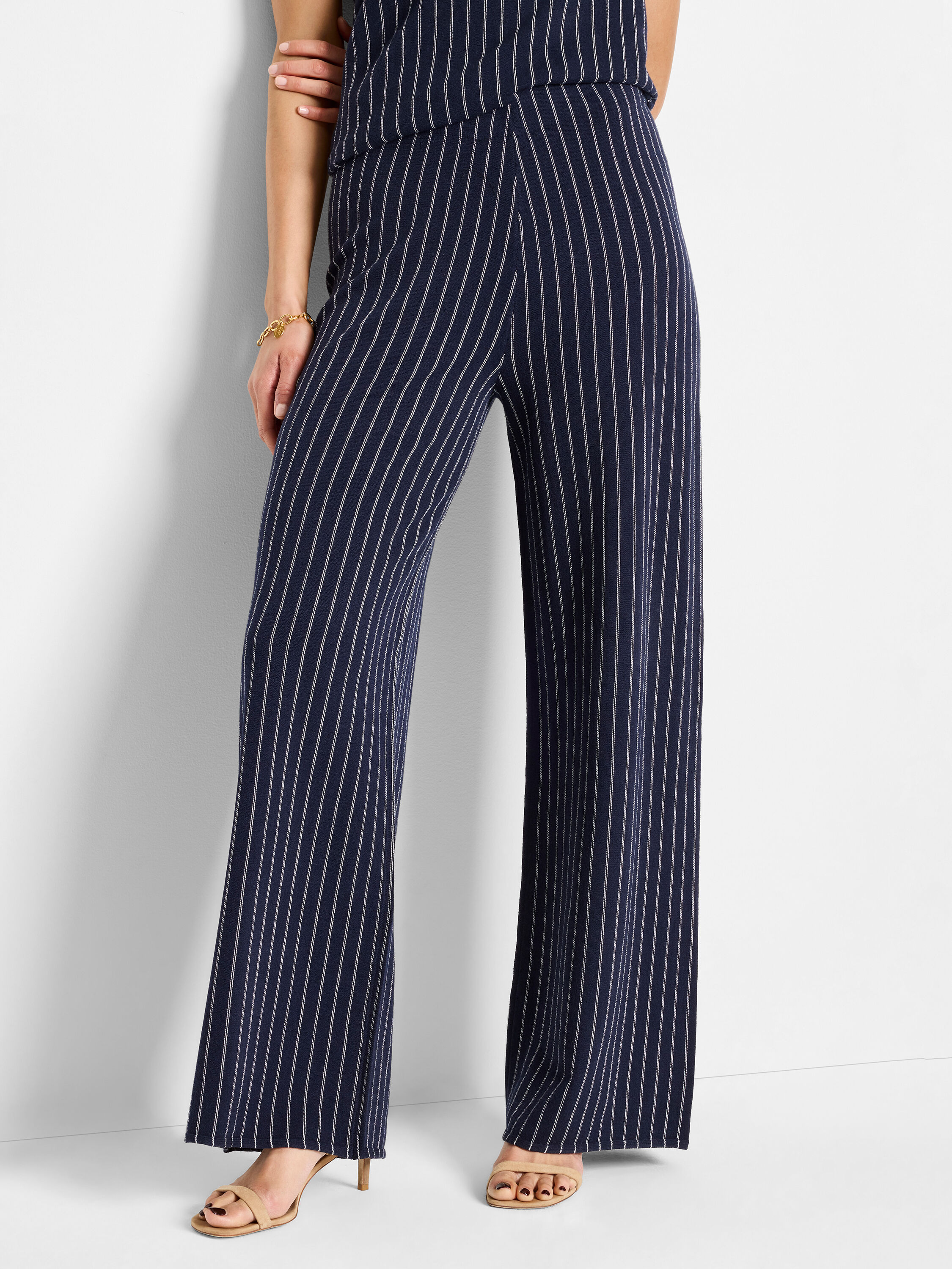 ZELIO- 3/4 Pants with Lace Sides - Harmonygirl.com