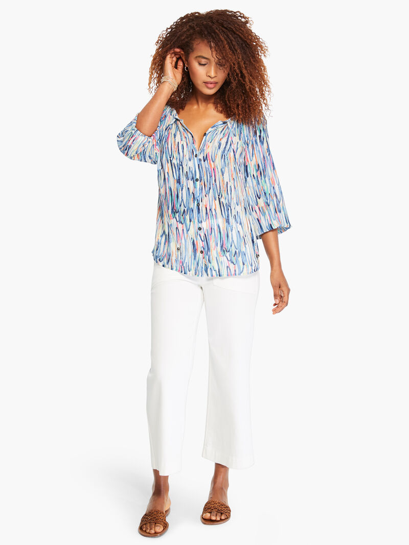 Woman Wears Toucan Shirt image number 4