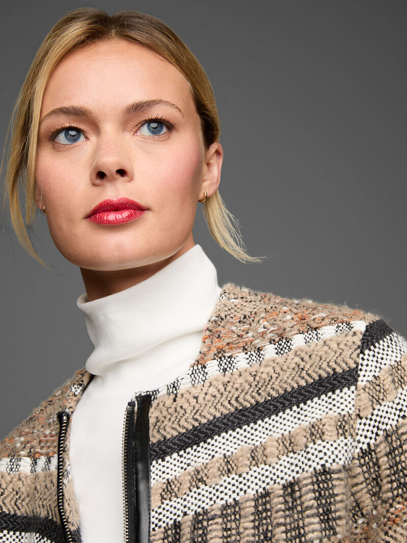 Woman Wears Gold Label Knit Weaving Trimmed Jacket image number 5