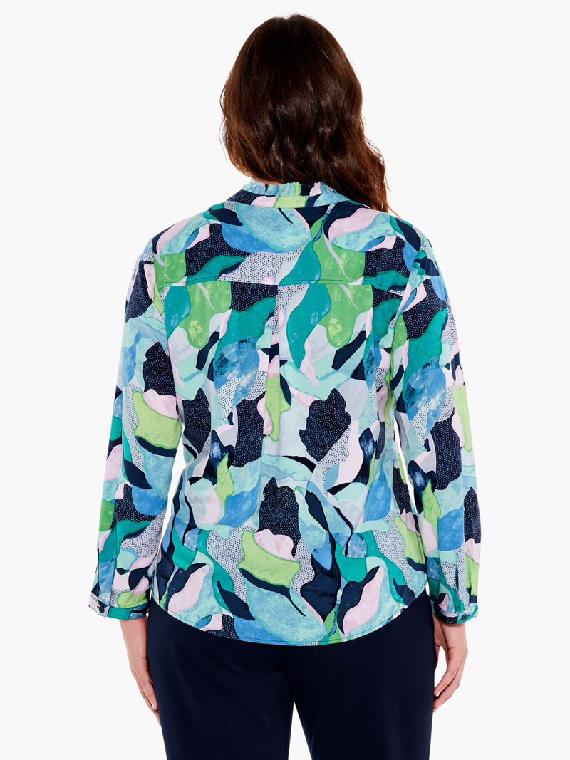 Woman Wears Frozen Tundra Top image number 2