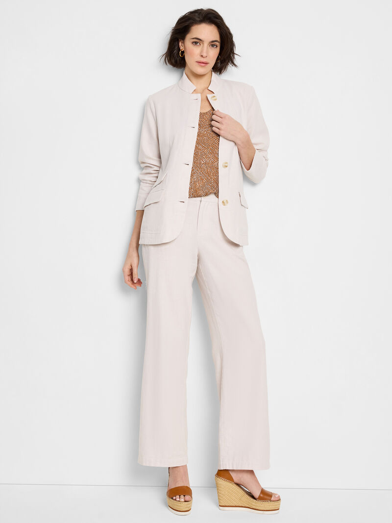 Woman Wears Linen Cotton Ava Blazer image number 2