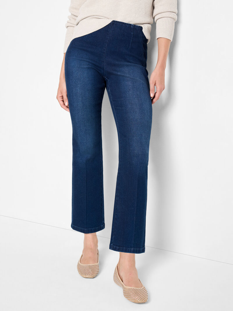 Woman Wears 28" Berkeley Boot Jeans image number 1