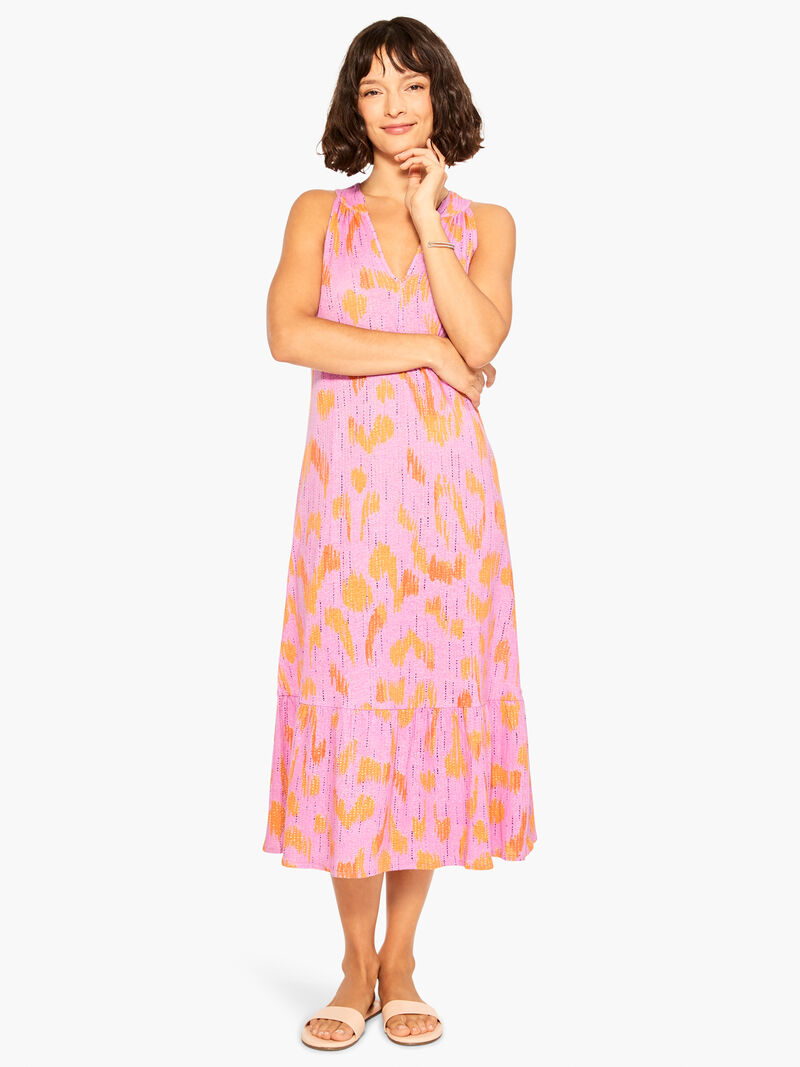 Woman Wears Summer Heat Dress image number 4