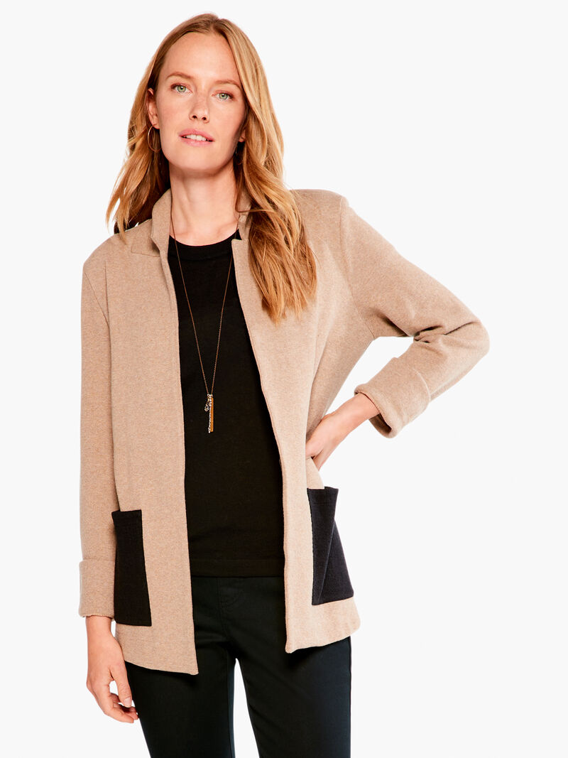 Woman Wears Pocket Blazer image number 0