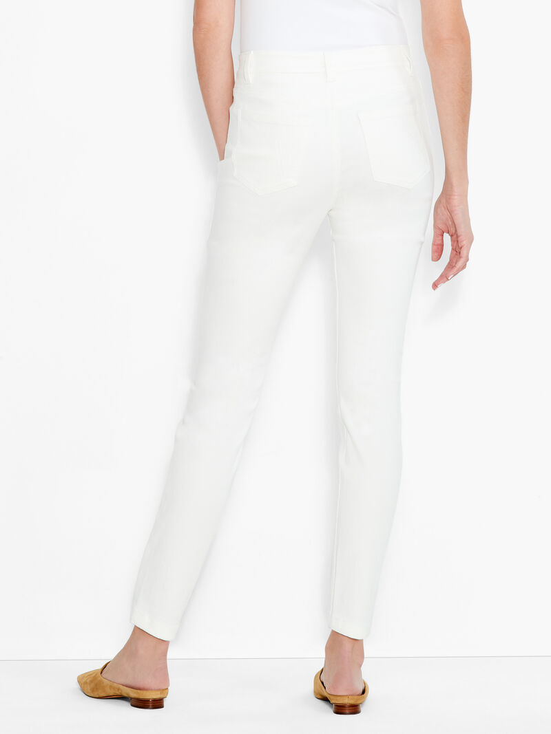 Woman Wears NZ 28" Mid Rise Slim Ankle Jeans image number 2