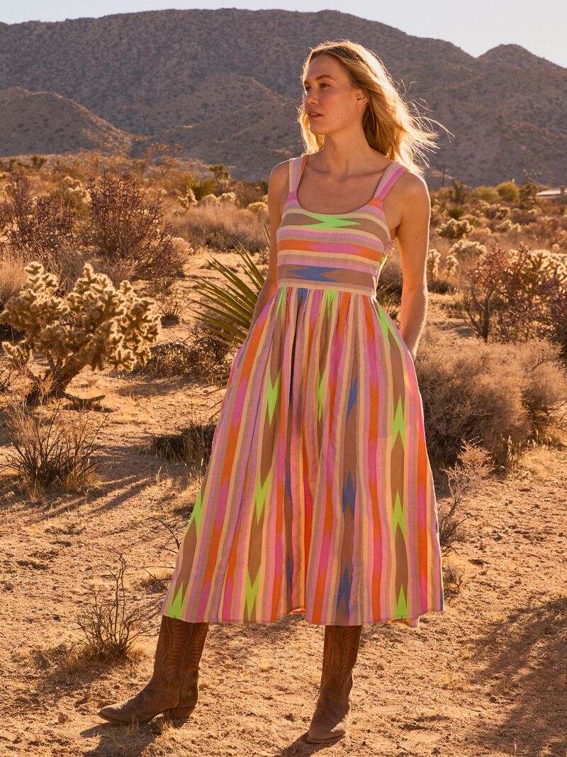 Woman Wears Heat Wave Sadie Dress image number 0