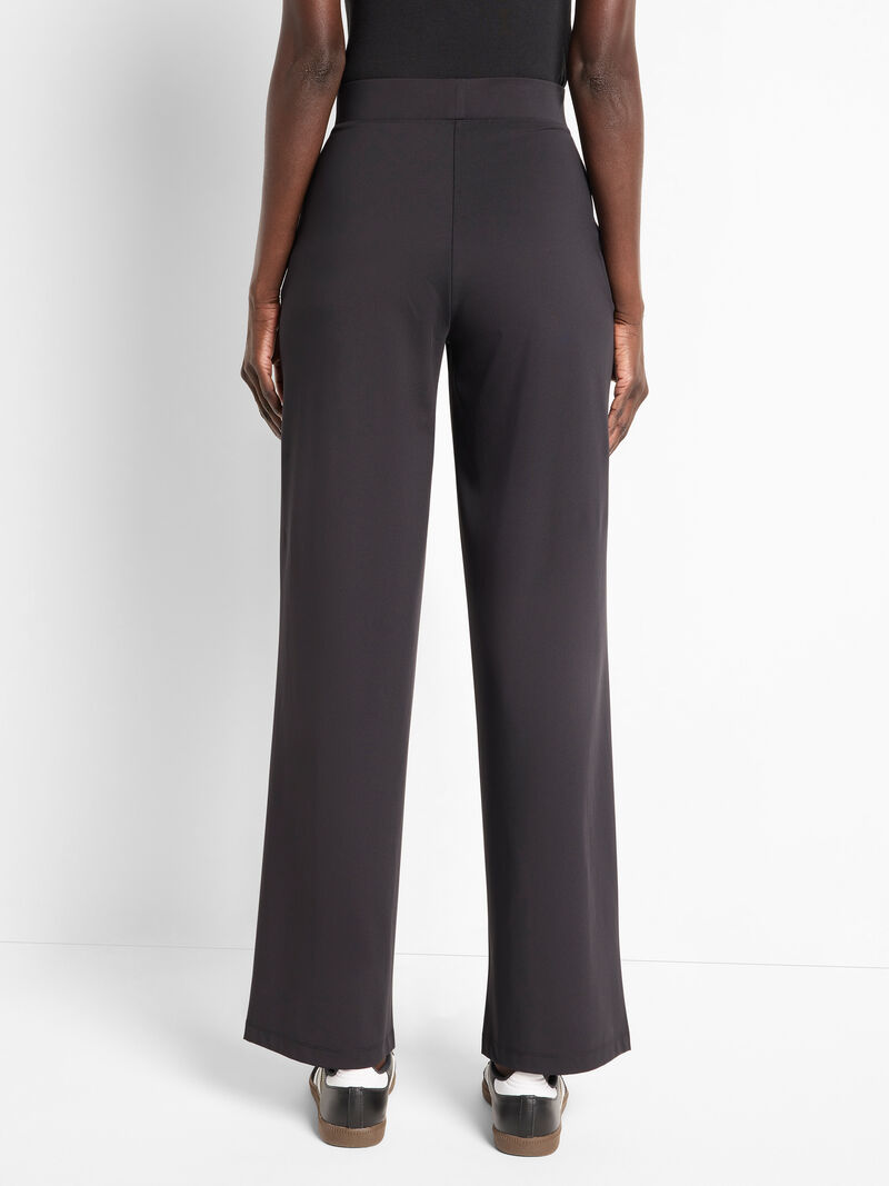 Woman Wears 31" Active Wide-Leg Pant image number 3