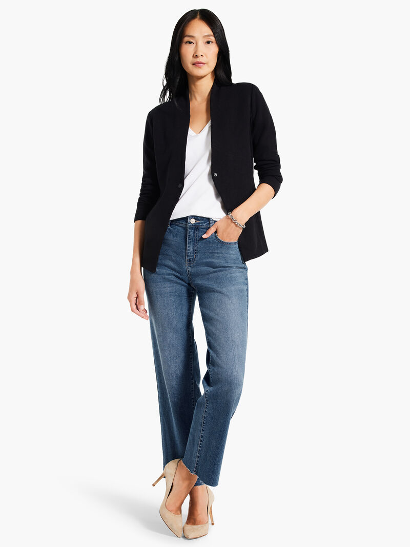 Woman Wears NZ Denim 28" Mid Rise Ankle Boyfriend Jeans image number 1