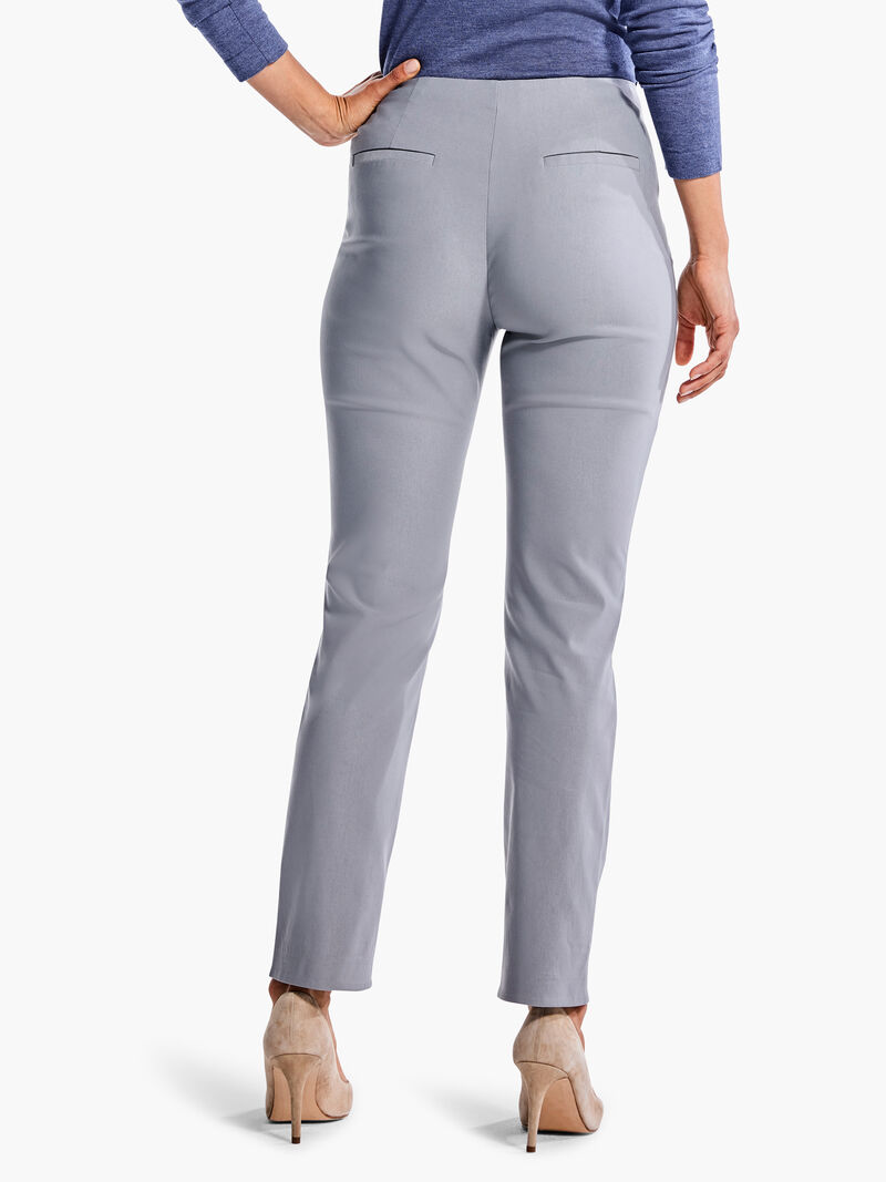 Woman Wears 28" Polished Wonderstretch Straight Ankle Pant image number 3
