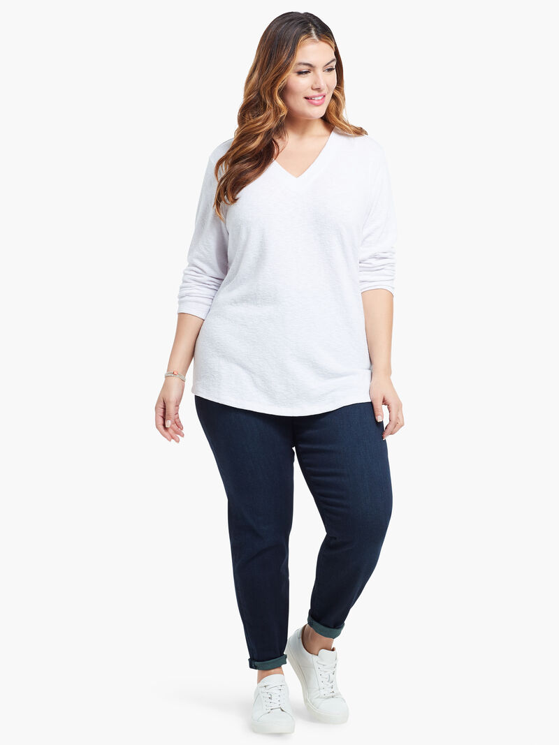 Woman Wears Countryside Top image number 3