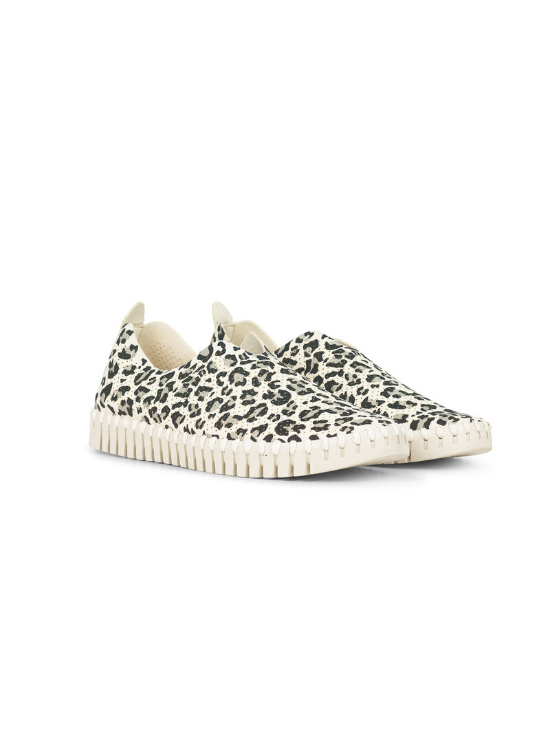 Woman Wears Tulip Leopard Sneaker image number 0