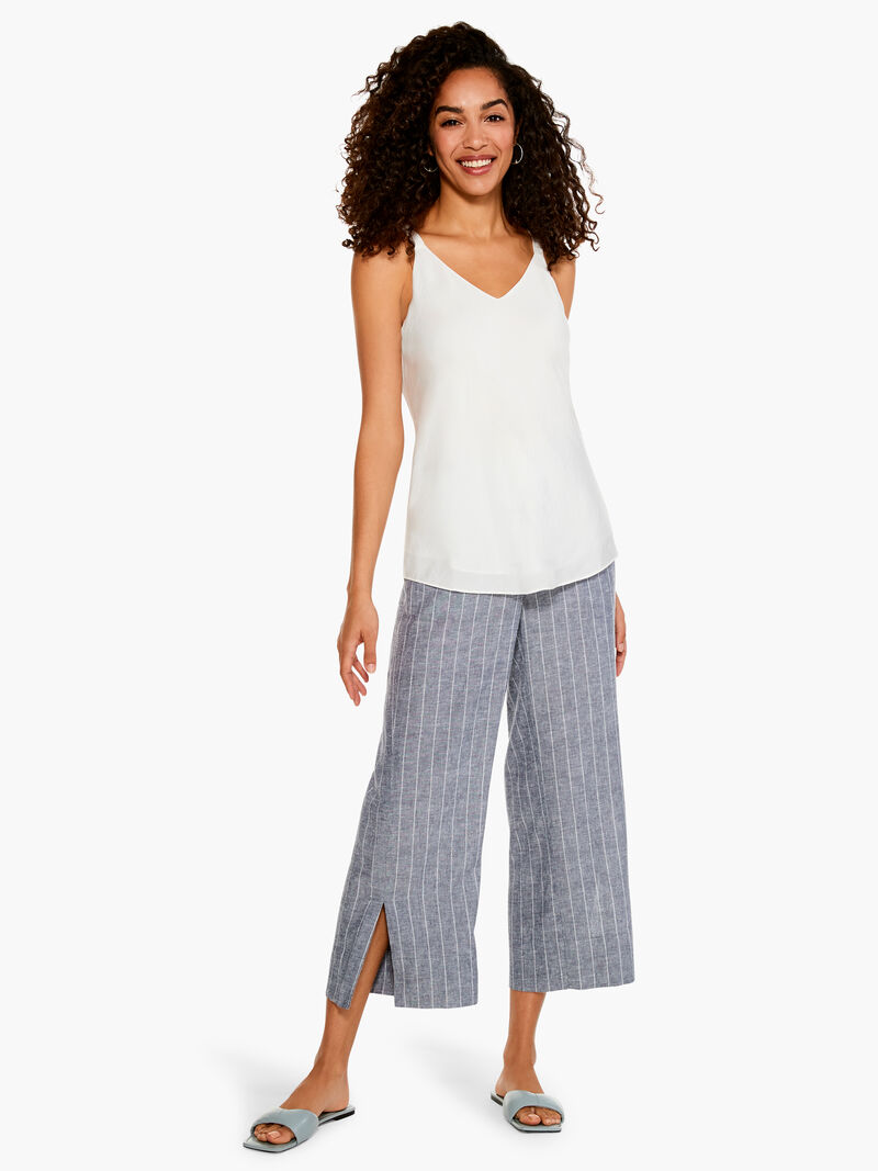 Woman Wears Central Park Wide-Leg Pant image number 3