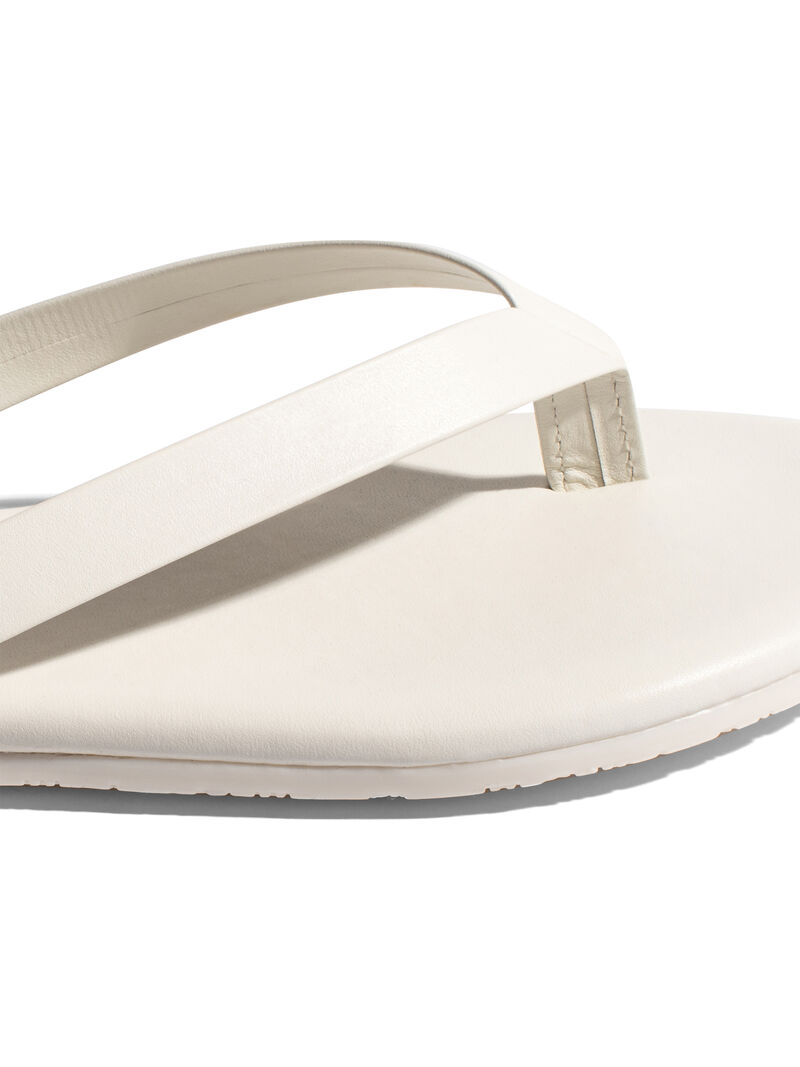 Woman Wears TKEES - The Boyfriend Flip Flop image number 2