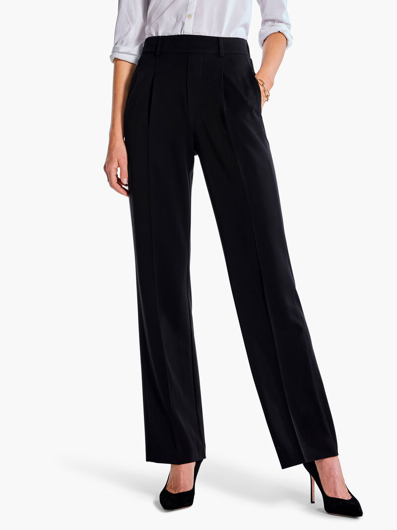 Woman Wears 31" The Avenue Wide Leg Pleated Pant image number 0