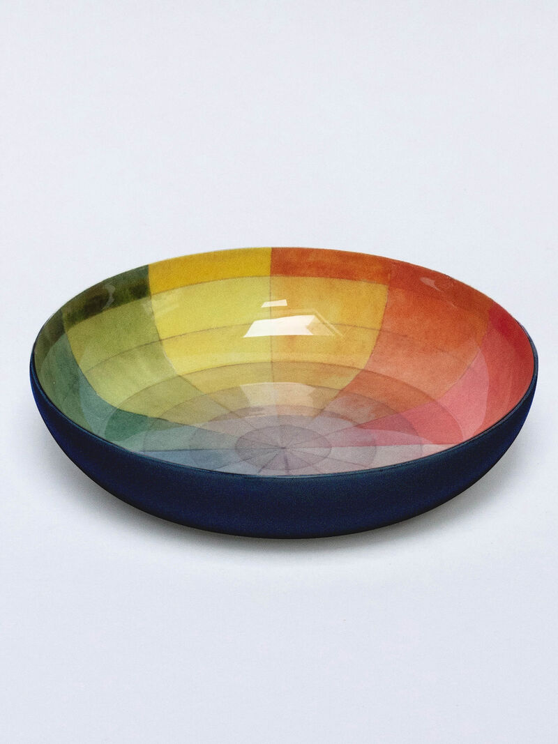 Woman Wears Roomytown - Round Enamel Color Tray image number 2