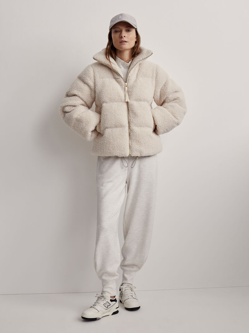 Woman Wears Varley - Wilkins Sherpa Jacket image number 3
