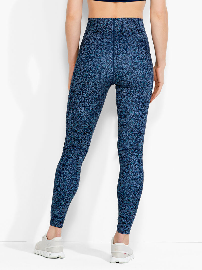 Woman Wears Flexfit Mosaic 7/8 Pocket Legging image number 2
