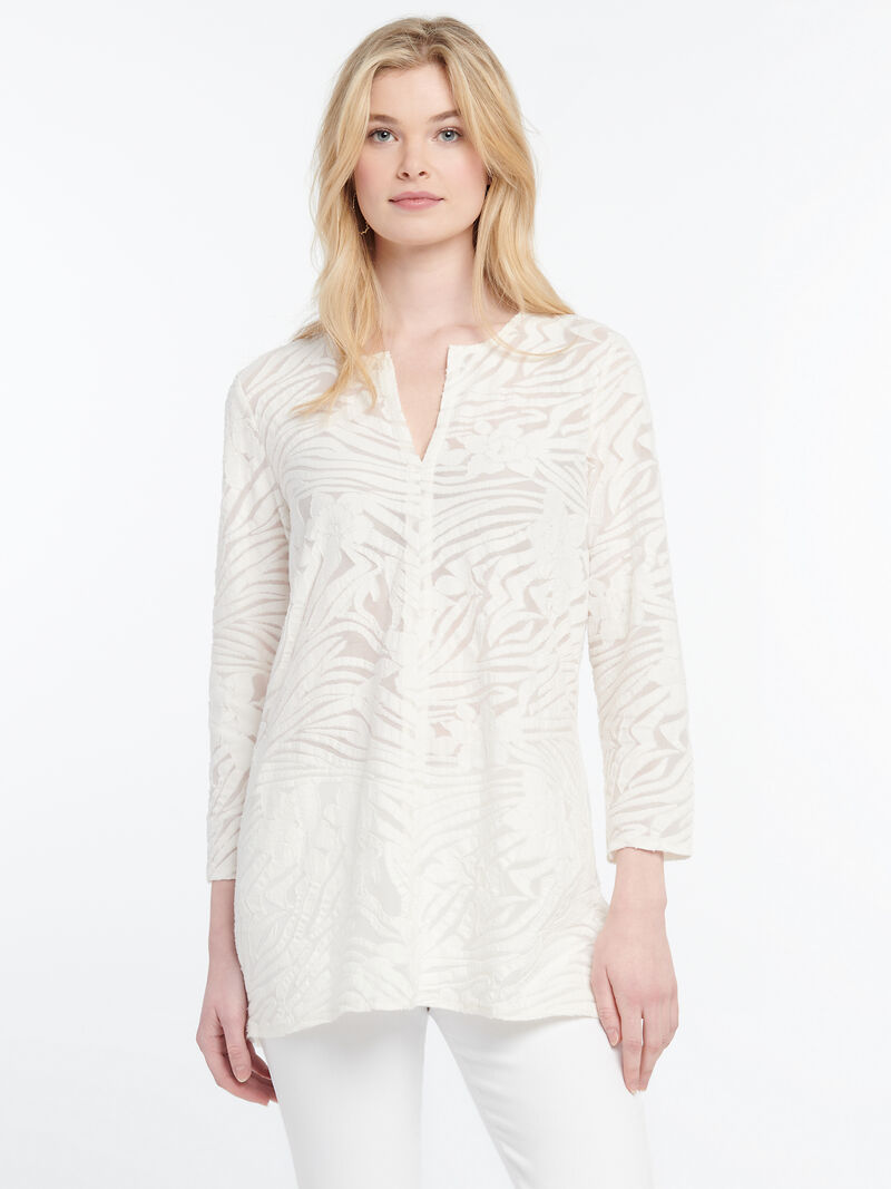 Woman Wears MAKE WAVES TOP image number 0