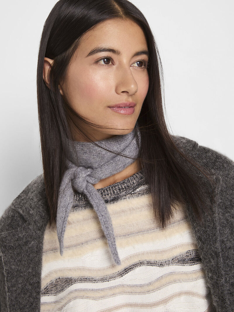 Woman Wears Lao Lao - Cashmere Mini Scarf image number 2
