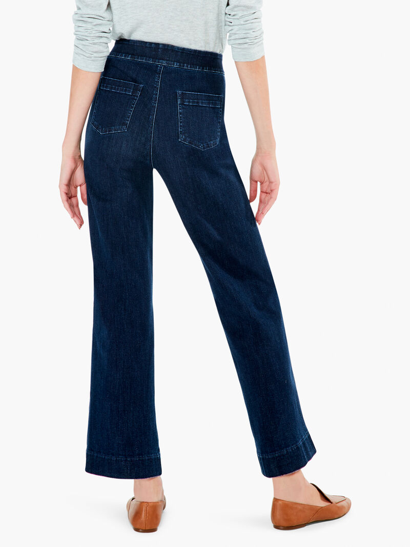 Woman Wears All Day Wide-Leg Jean image number 2