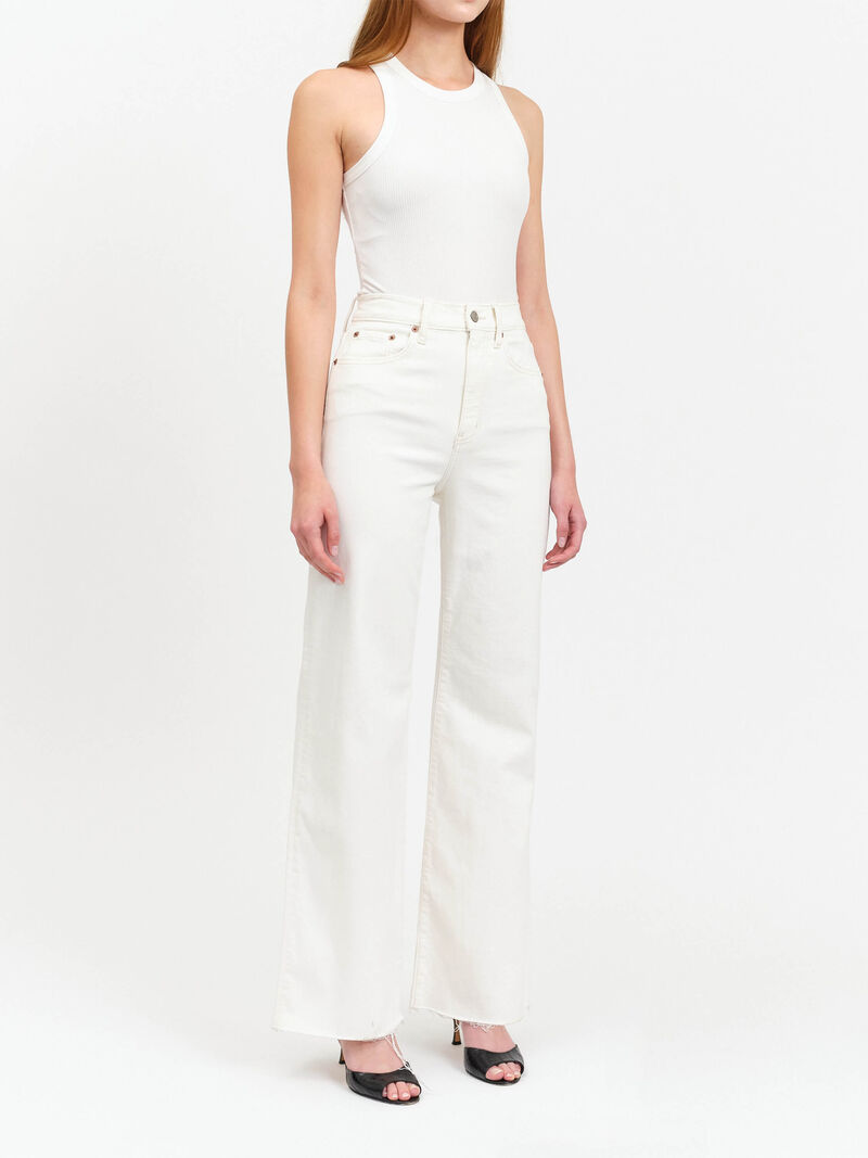 Woman Wears Daze - Far Out Jean image number 0