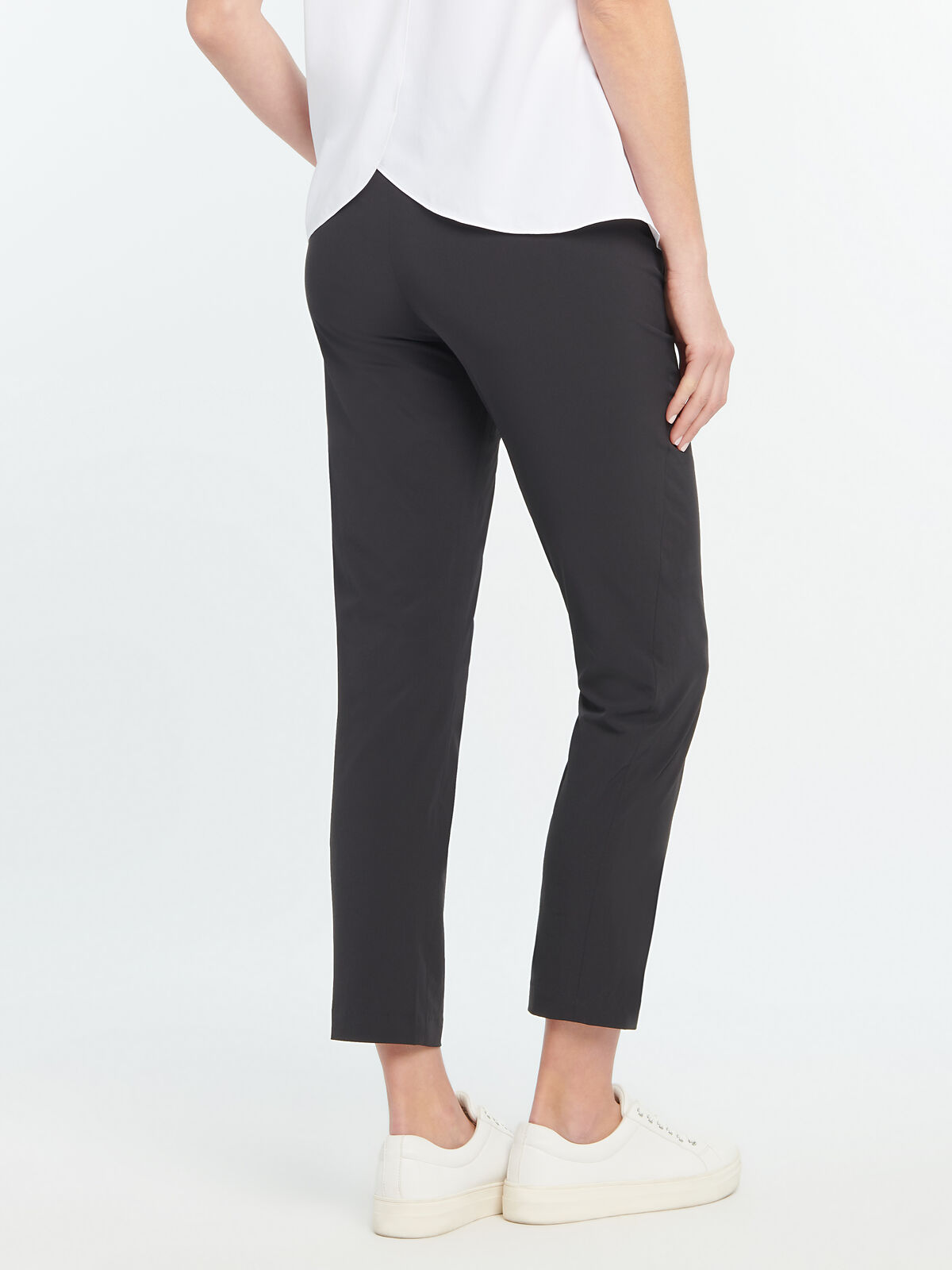 Tech Stretch Relaxed Pant