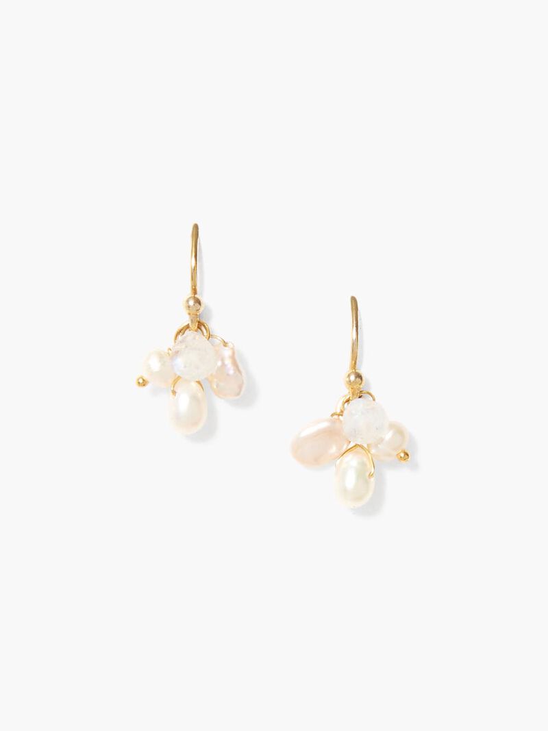 Woman Wears Chan Luu - Pearl Cluster Earrings image number 1