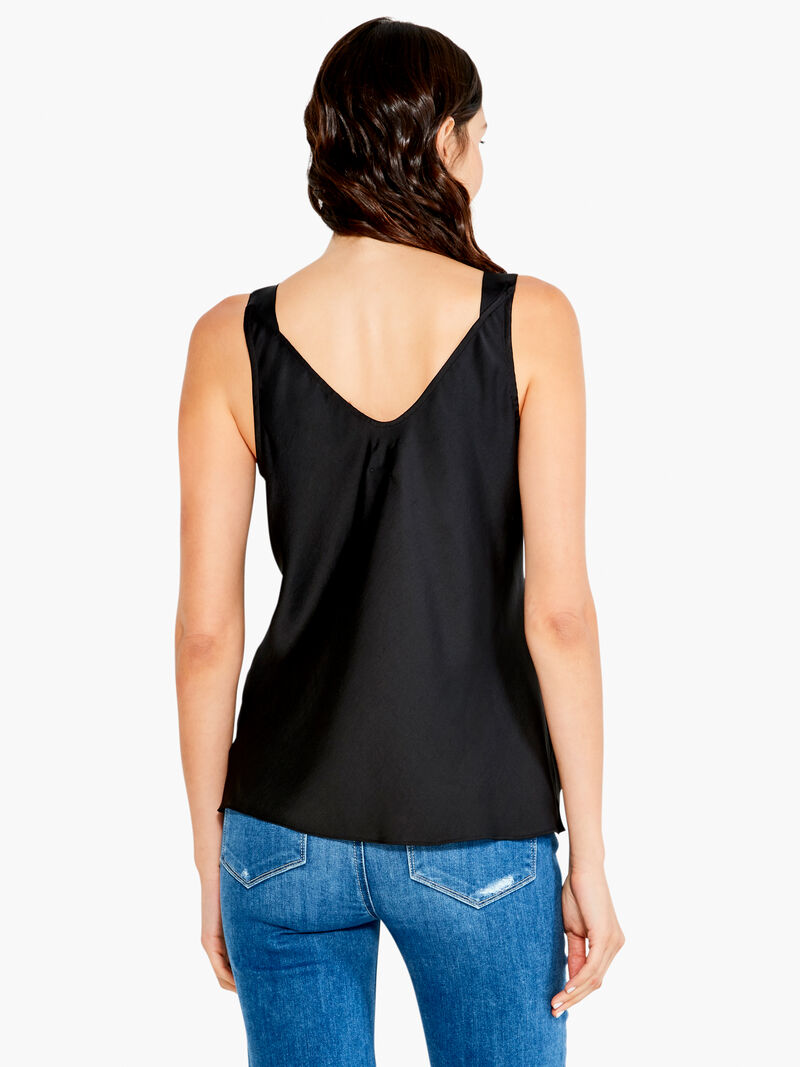Women's Flowy Tank Tops Camis Scoop Neck Sleeveless Blouse with Lace Hem  (S,Black) : : Clothing, Shoes & Accessories