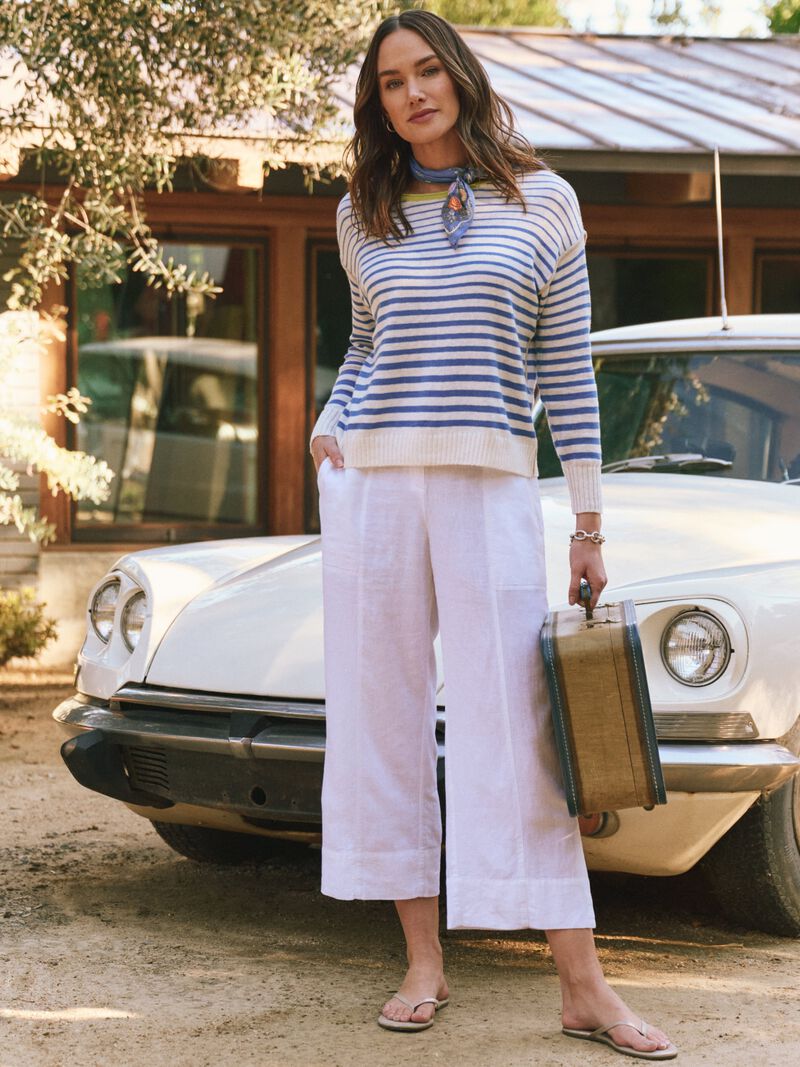 Woman Wears Rumba Park Wide-Leg Crop Pant image number 2