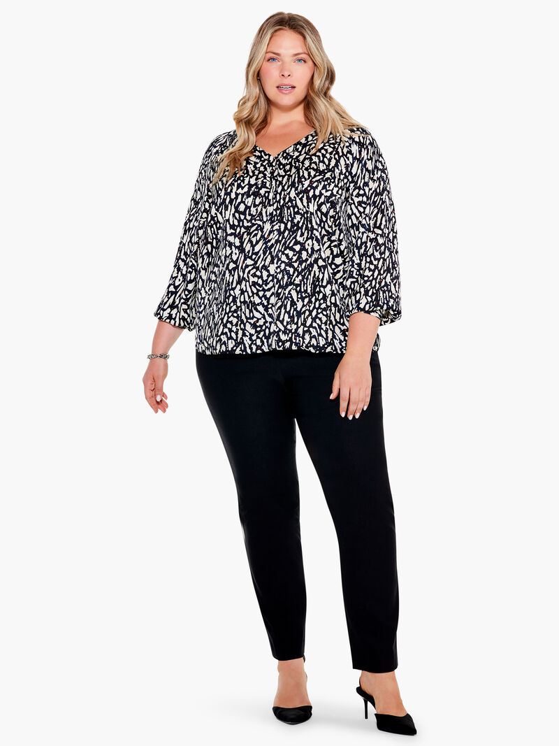 Woman Wears Textured Night Top image number 3