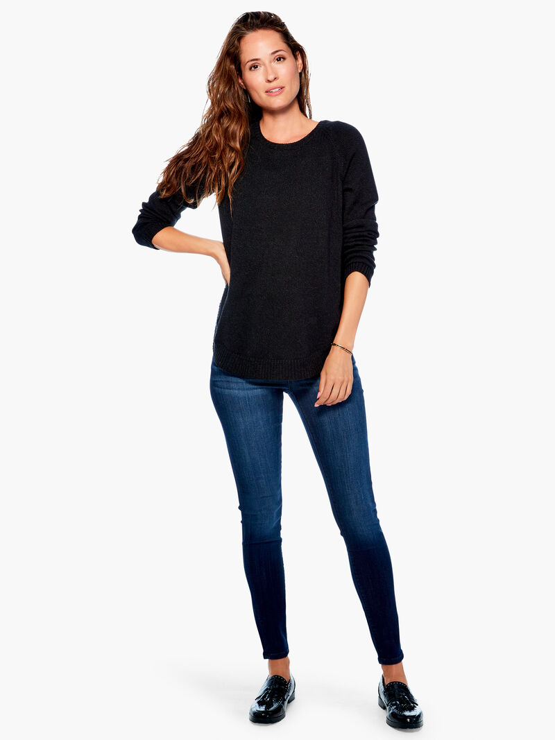 Woman Wears Liverpool - Gia Glider Skinny Jean image number 3