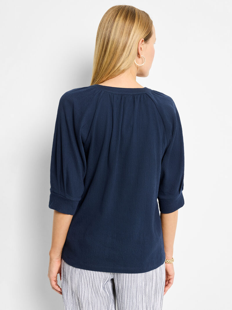 Woman Wears Crinkle Knit Café Top image number 3