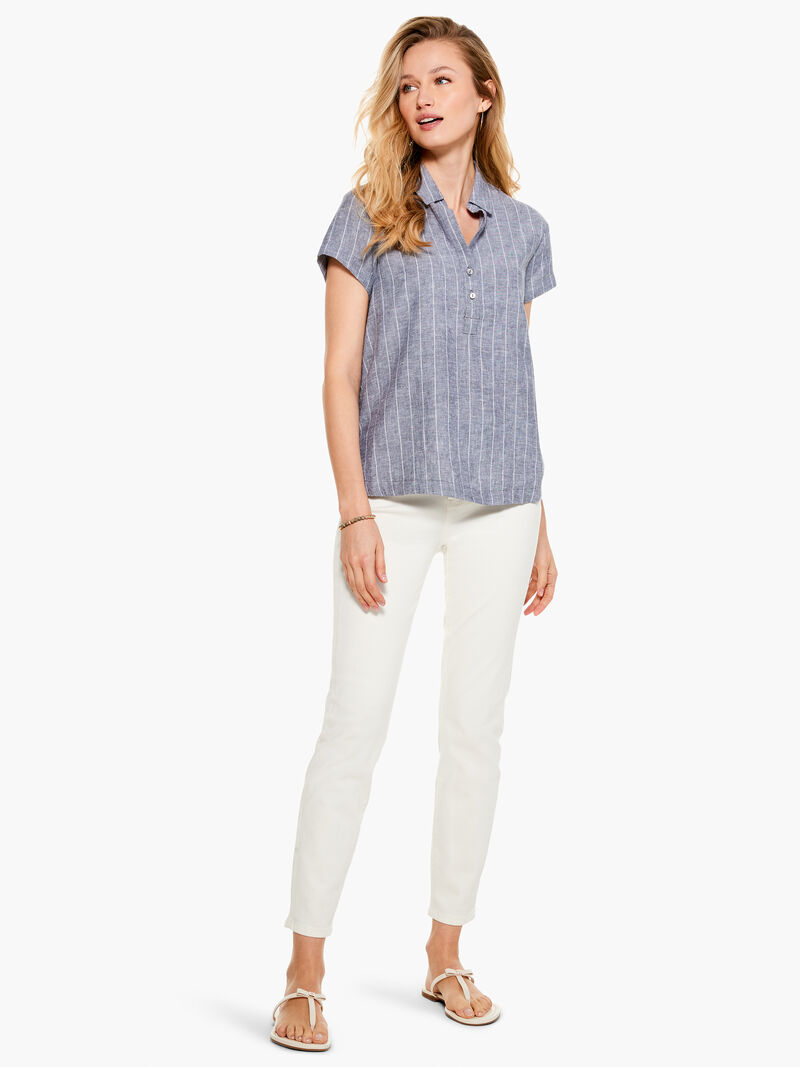 Woman Wears Central Park Top image number 3