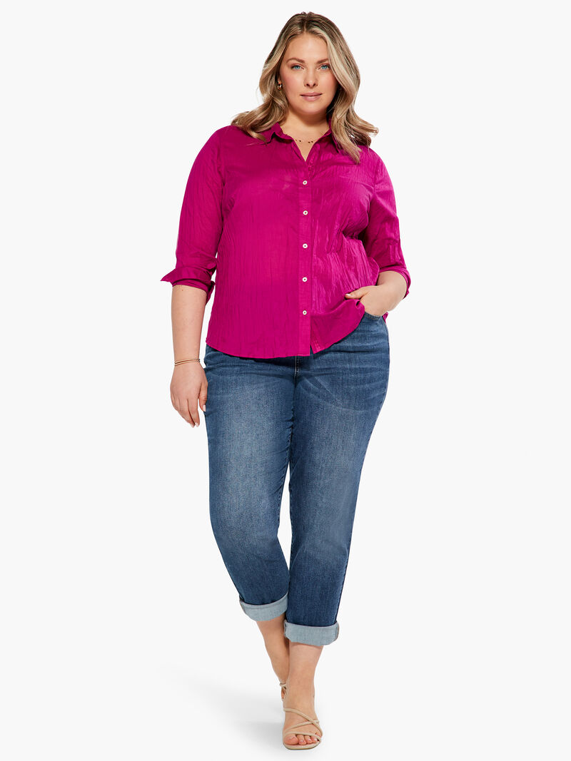 Woman Wears Crinkle Shirt image number 3