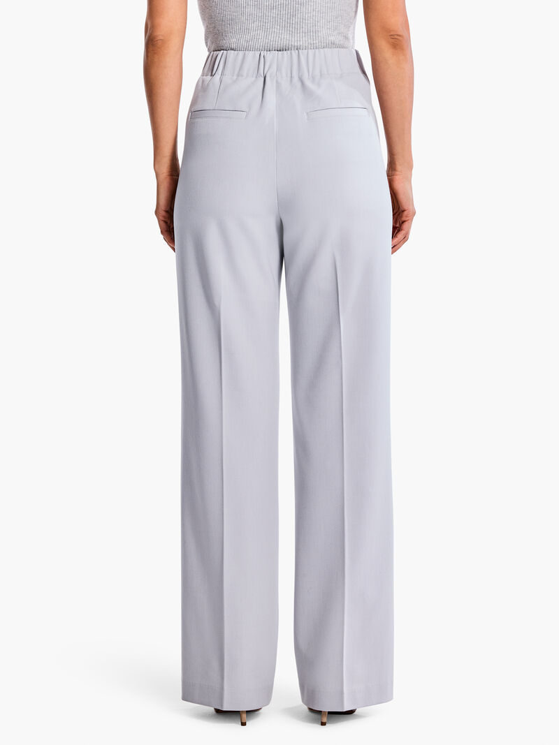 Woman Wears 31" The Avenue Wide Leg Pleated Pant image number 3