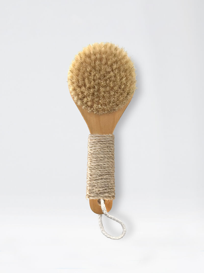 Woman Wears Esker - Dry Brush With Twine image number 0