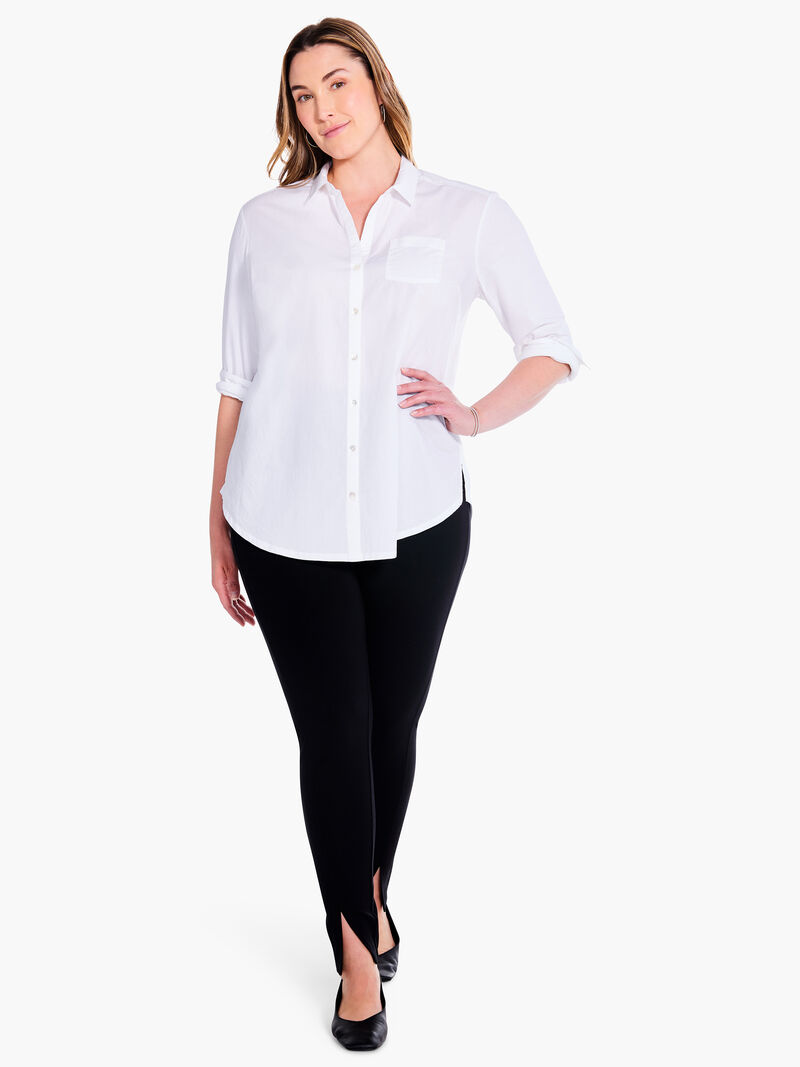 Woman Wears 28" Ponte Ankle Legging image number 3