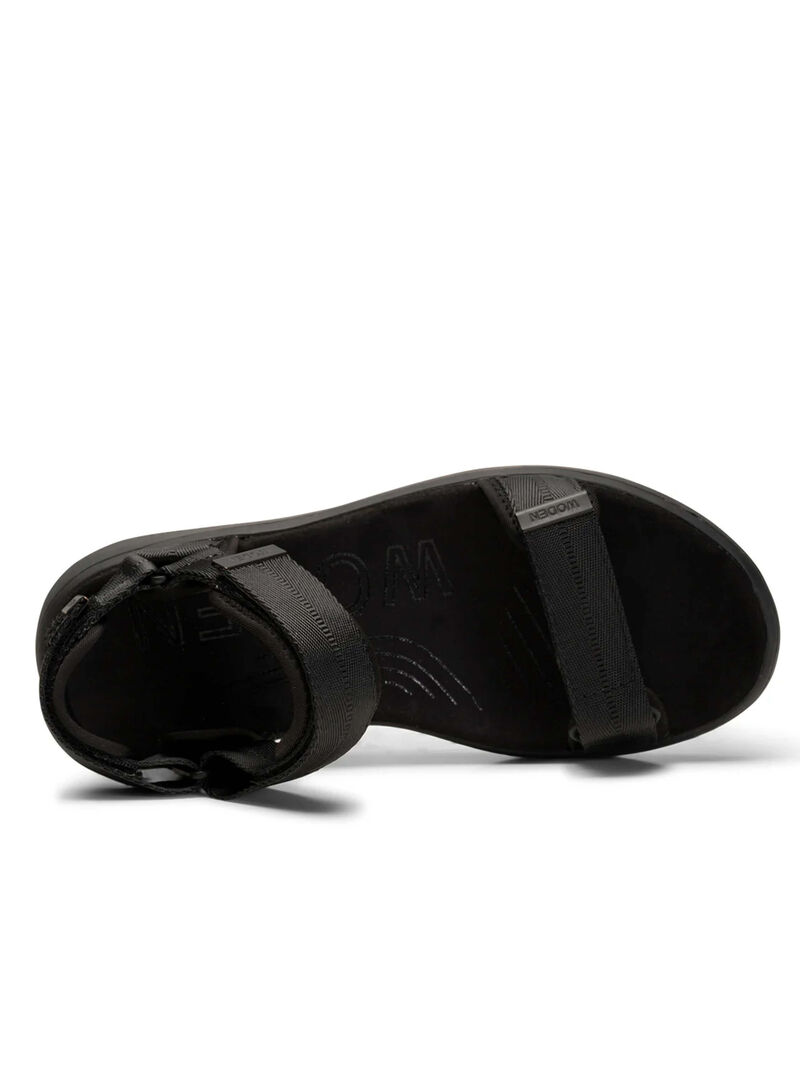 Woman Wears Woden - Line Sandal image number 3