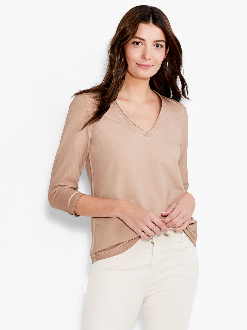 NZT 3/4 Sleeve Roll V Tee
