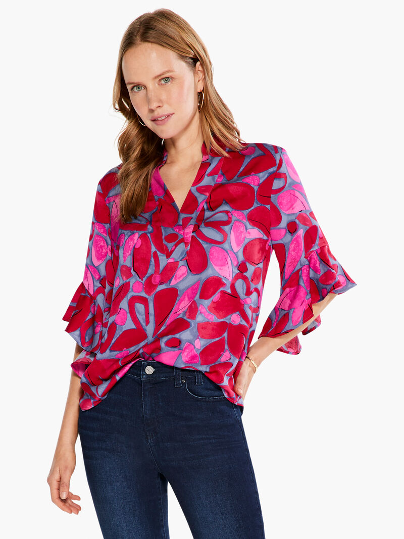 Woman Wears Happy Splash Top image number 0