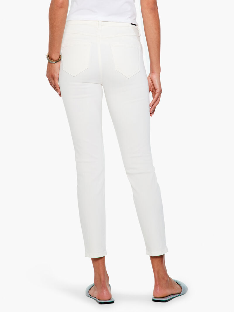 Woman Wears Liverpool Piper Hugger Ankle Jean image number 2