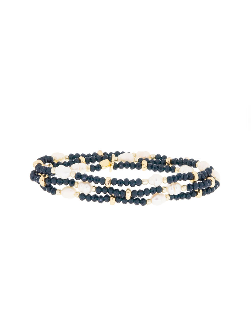 Woman Wears Marlyn Schiff - Pearl And Beads Stretch Bracelet image number 0