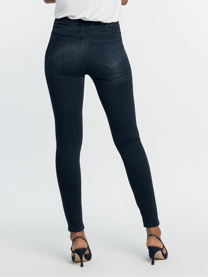 Woman Wears Liverpool Zoe Skinny Jean image number 3