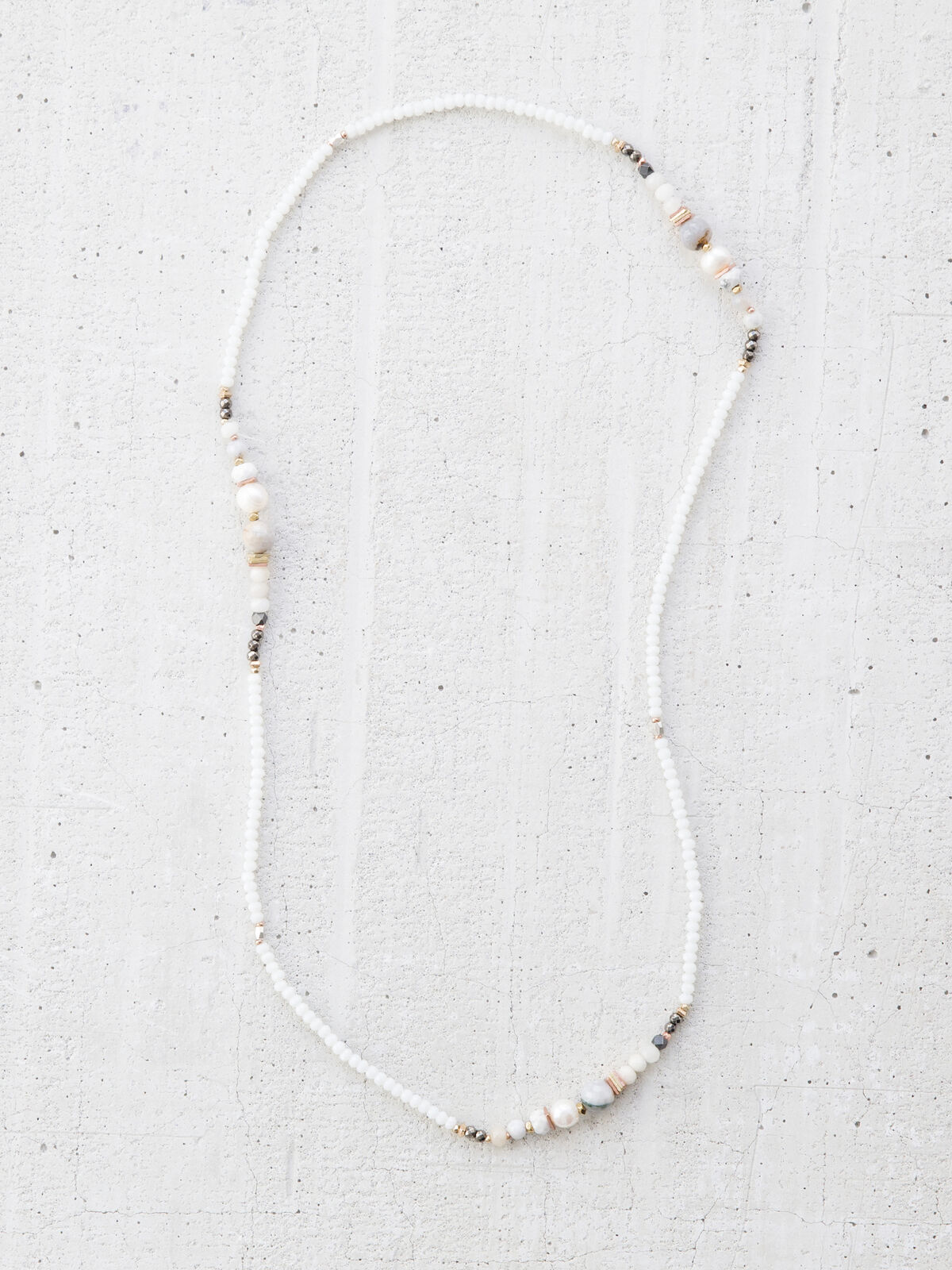 NAKAMOL STRETCH BEADED STRAND