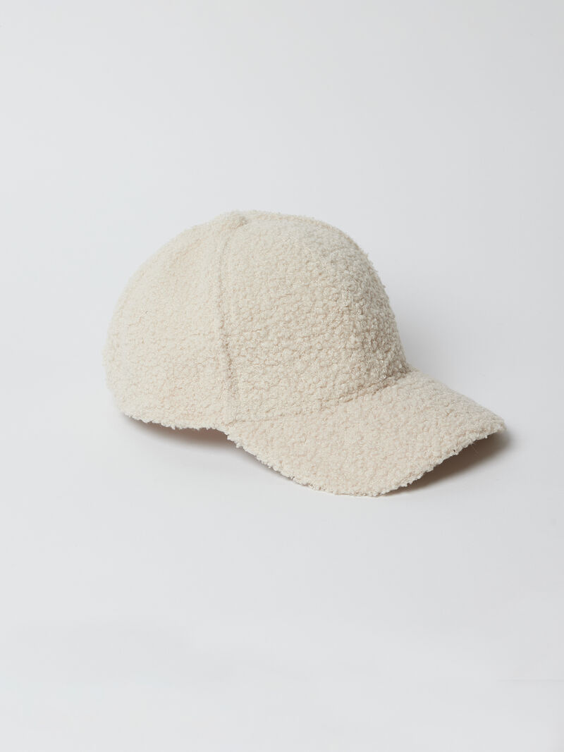Woman Wears Hat Attack Sherpa Cap image number 0