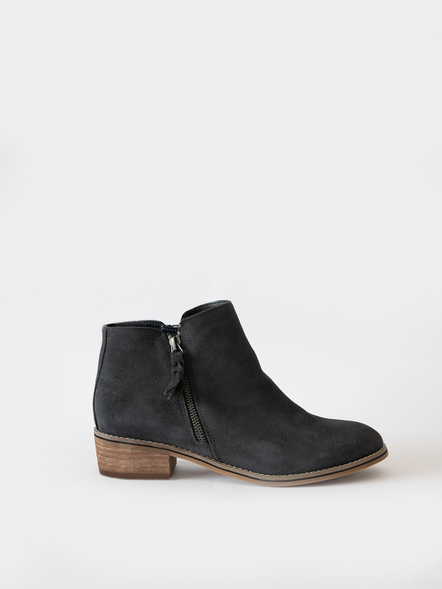 Blondo Liam Ankle Boot NIC ZOE NIC ZOE