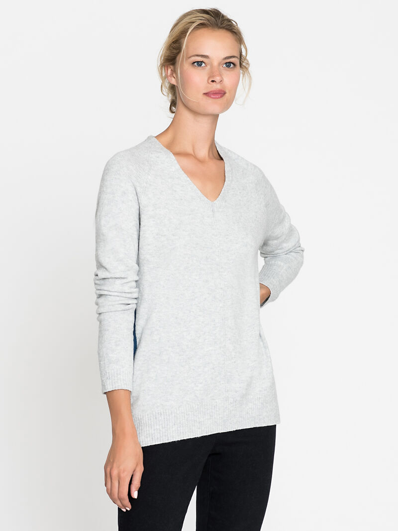 
                    Sneak Peek Top