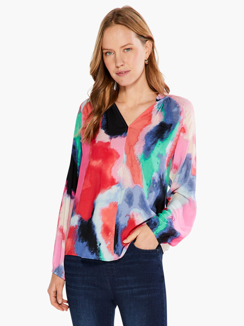 Woman Wears Abstract Art Top image number 0