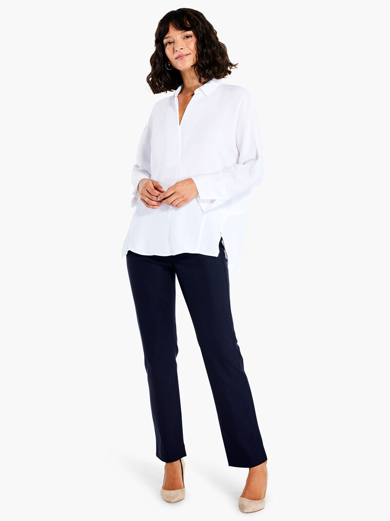 Woman Wears Wonderstretch Pocket Straight Leg Pant image number 3